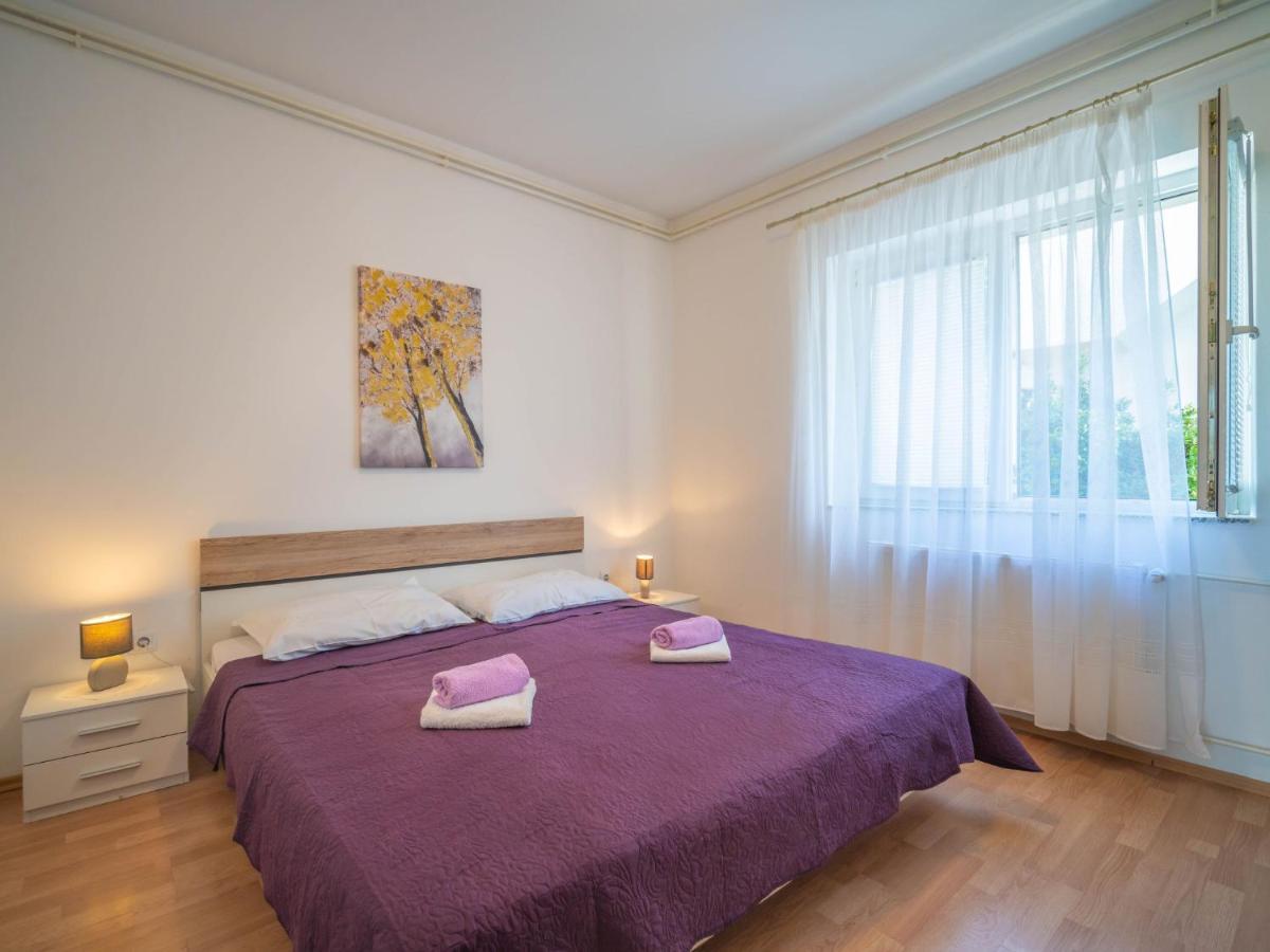 Segulja-1 By Interhome Apartmán