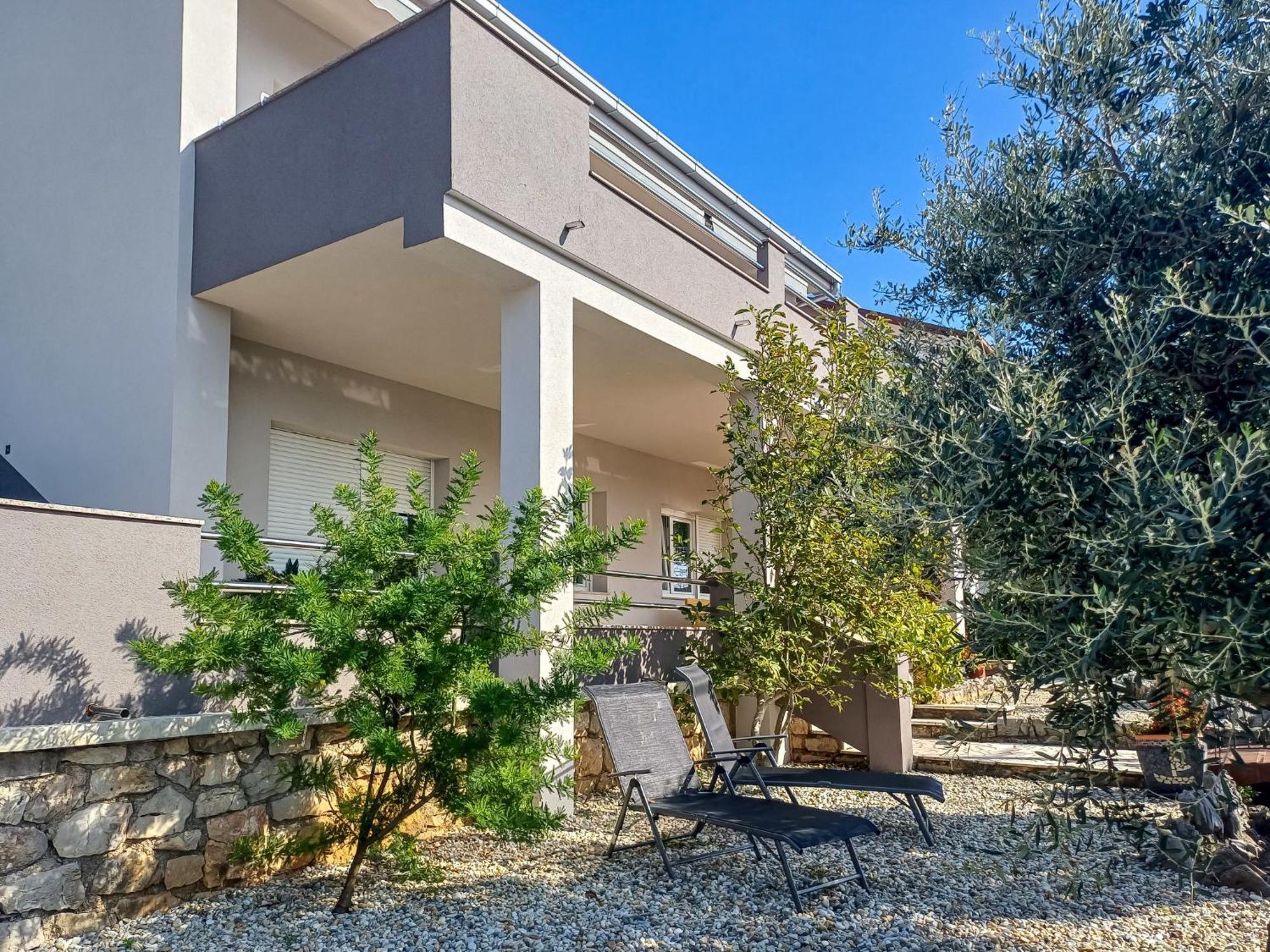 Apartament Segulja-1 By Interhome